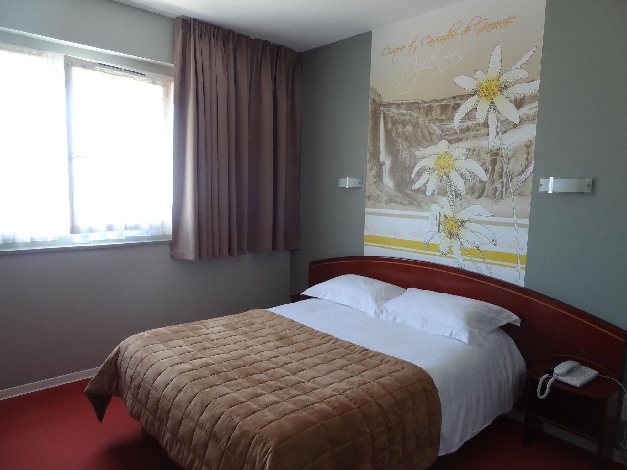 Cit'Hotel De La Marne 타르브 외부 사진