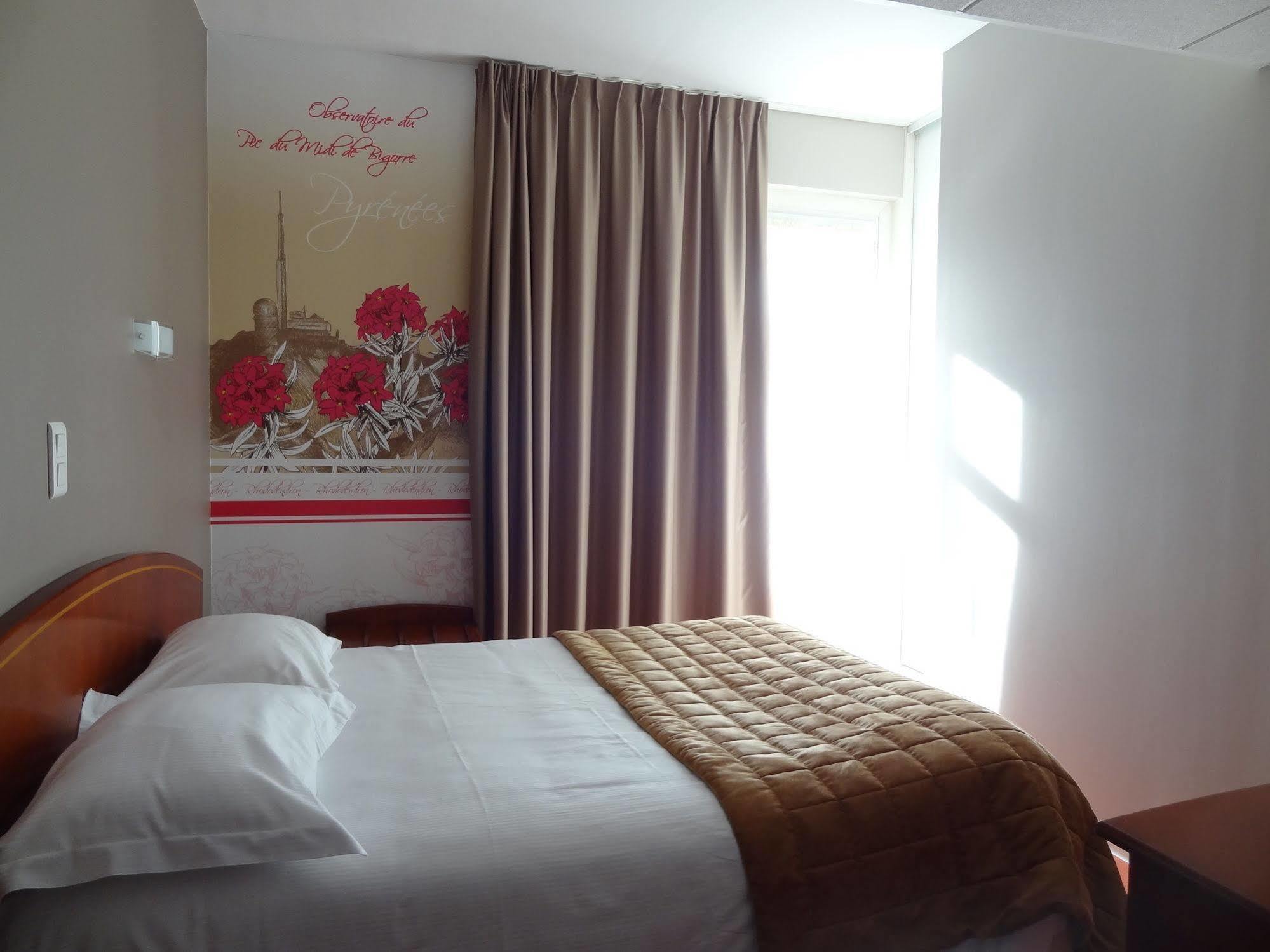 Cit'Hotel De La Marne 타르브 외부 사진