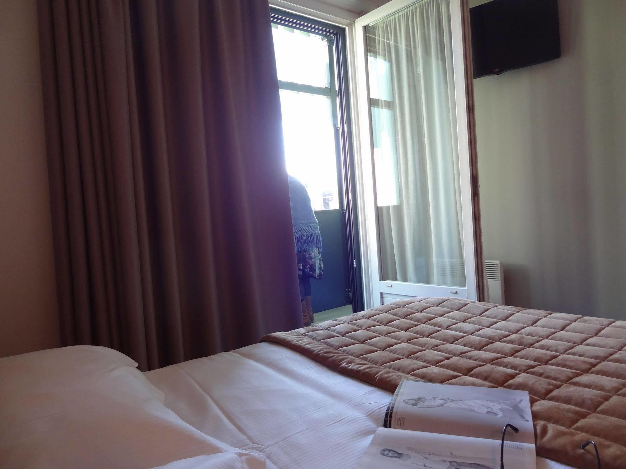 Cit'Hotel De La Marne 타르브 외부 사진